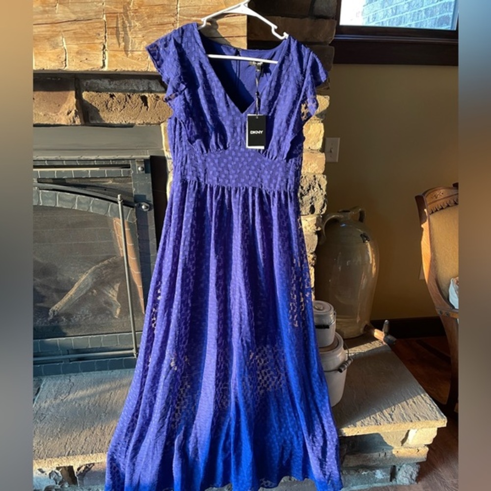 DNKY NWT Size 10 Beautiful Blue Maxi Dress 👗